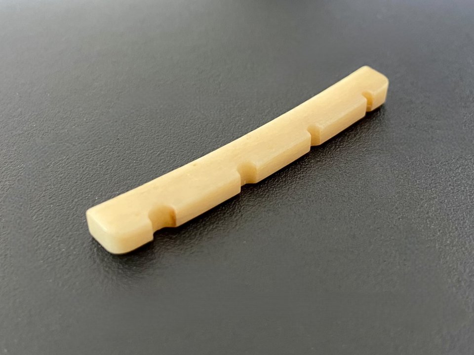 Cejuela Hueso Fender Precision Bass 42mm de segunda mano · Foto 4 de 6 · Badajoz · 15 €