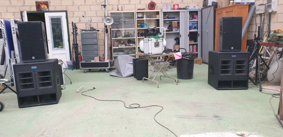 4000W P.A auto amplificada gran potencia y calidad de segunda mano · Foto 3 de 3 · Araba · 3100 €