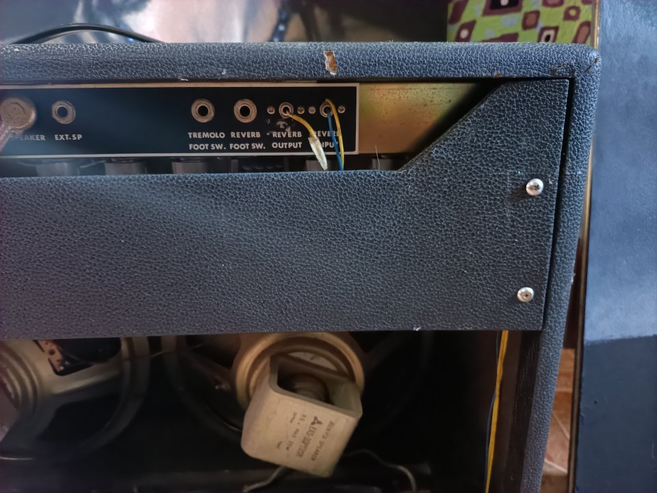 Guyatone Reverb Jazz GA1050  (Fender Pro Reverb clon,era Blackface)  Fujigen - Gakki