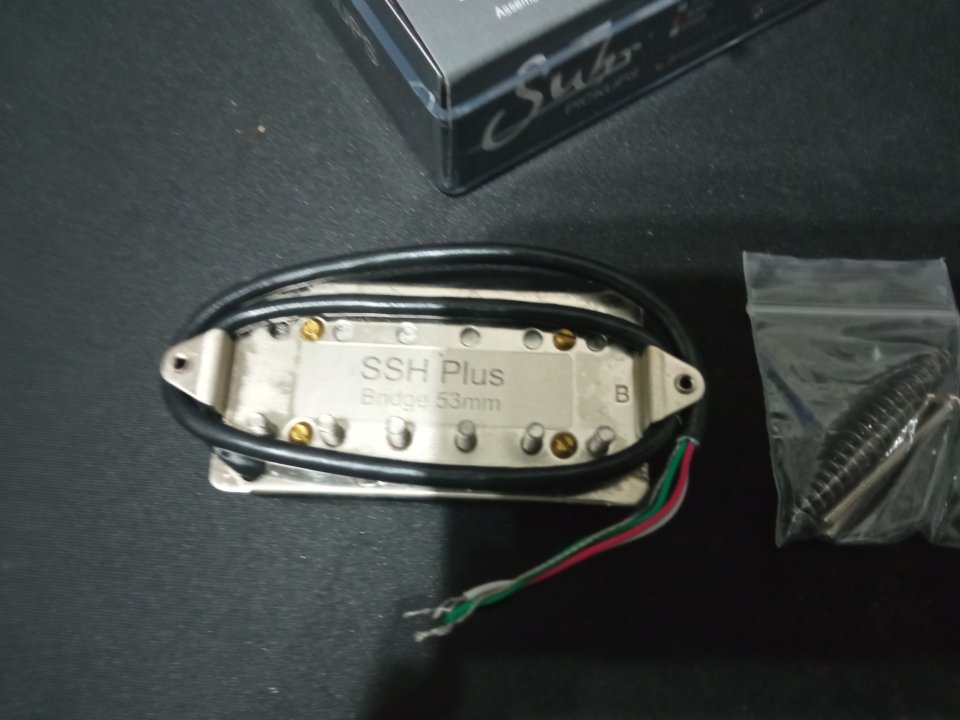 Pastilla Suhr SSH+ Humbucker Negra 53mm