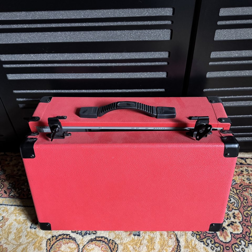 Caja Eurorack roja