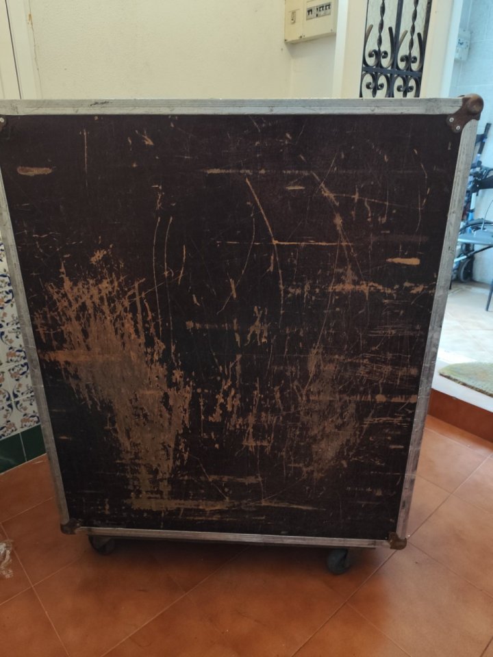 Flightcase Madera Grande de segunda mano · Foto 1 de 5 · Pontevedra · 300 €