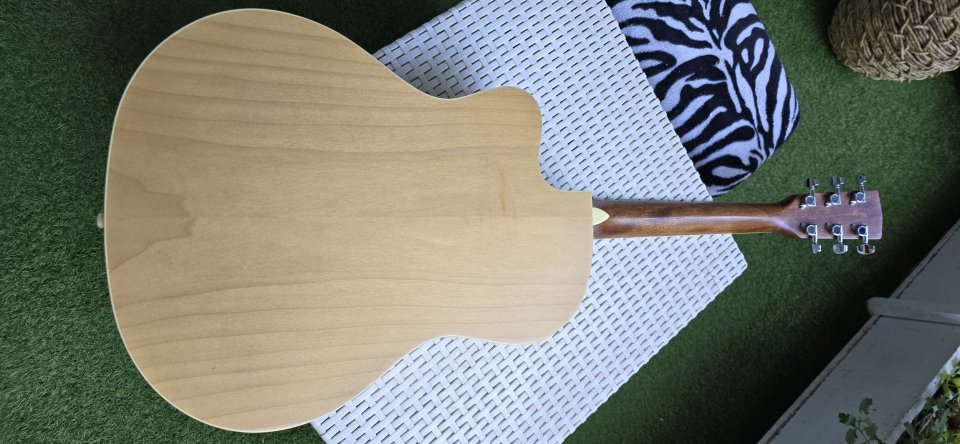 Guitarra Cort acústica de segunda mano · Foto 7 de 10 · Madrid · 180 €