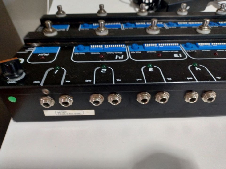 TheGigRig Pro14: switcher 14 loops.El Mejor looper en su día !!