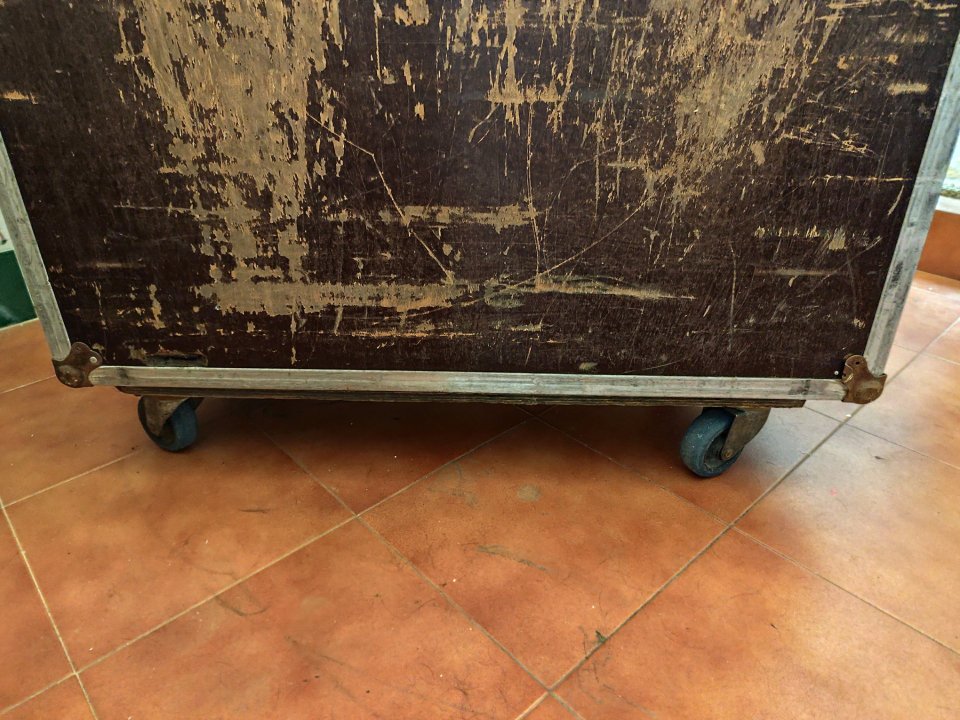 Flightcase Madera Grande de segunda mano · Foto 5 de 5 · Pontevedra · 300 €