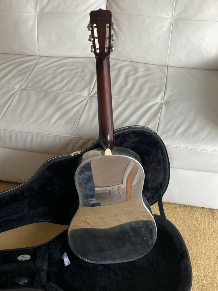 Guitarra Resonadora National Resophonic Tricone 1.5