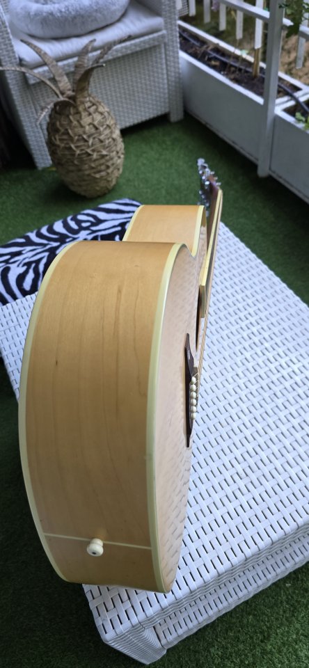 Guitarra Cort acústica de segunda mano · Foto 10 de 10 · Madrid · 180 €