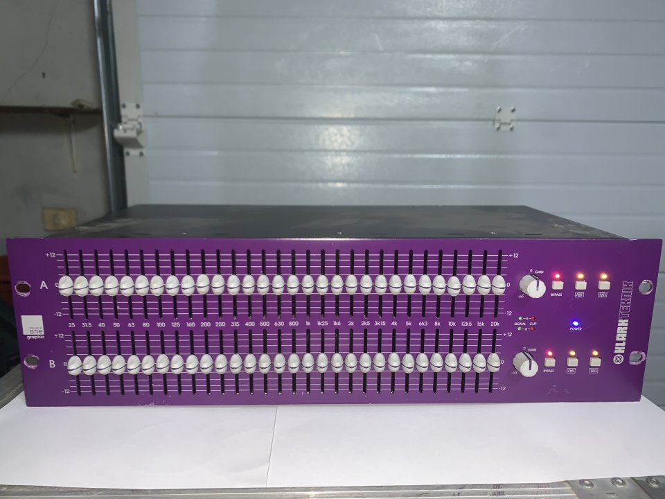 Klark Teknik SQ1G – EQ Gráfico Profesional 2x30 Bandas