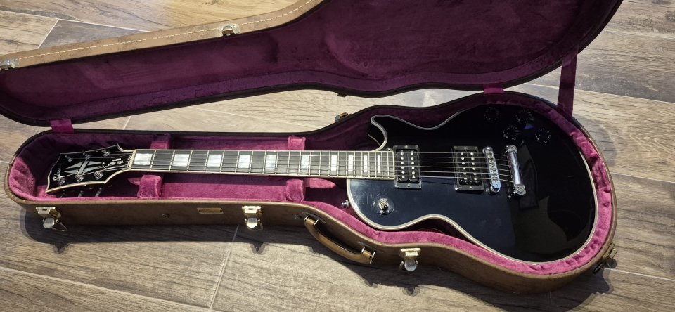 Gibson Les Paul Custom Ebony de segunda mano · Foto 1 de 7 · Huelva · 3250 €