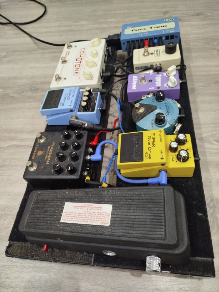 pedalera completa de segunda mano · Foto 3 de 5 · A Coruña · 750 €