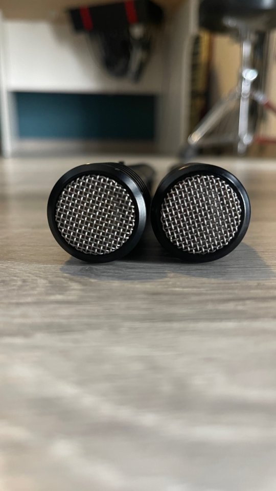 Pareja de micrófonos Shure PG81