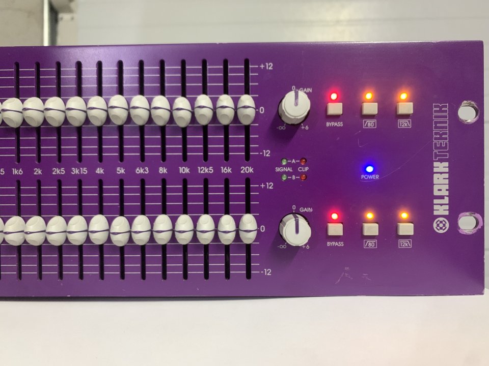 Klark Teknik SQ1G – EQ Gráfico Profesional 2x30 Bandas