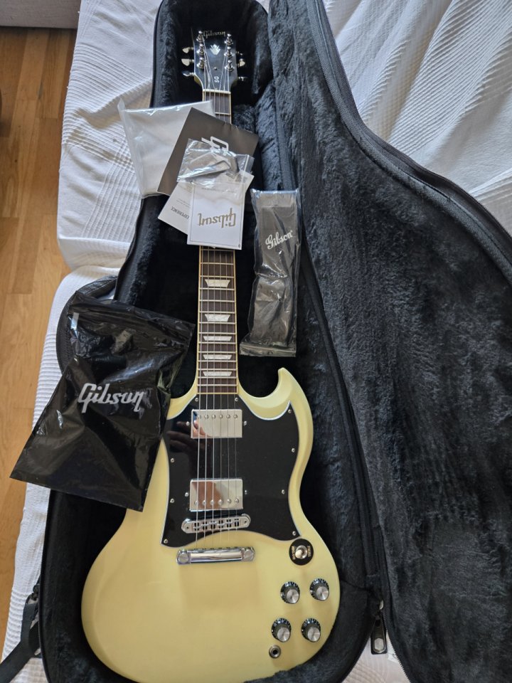 GIBSON SG STANDARD de segunda mano · Foto 6 de 10 · Madrid · 1190 €