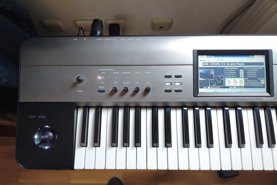 Korg Krome Ex 61 impecable