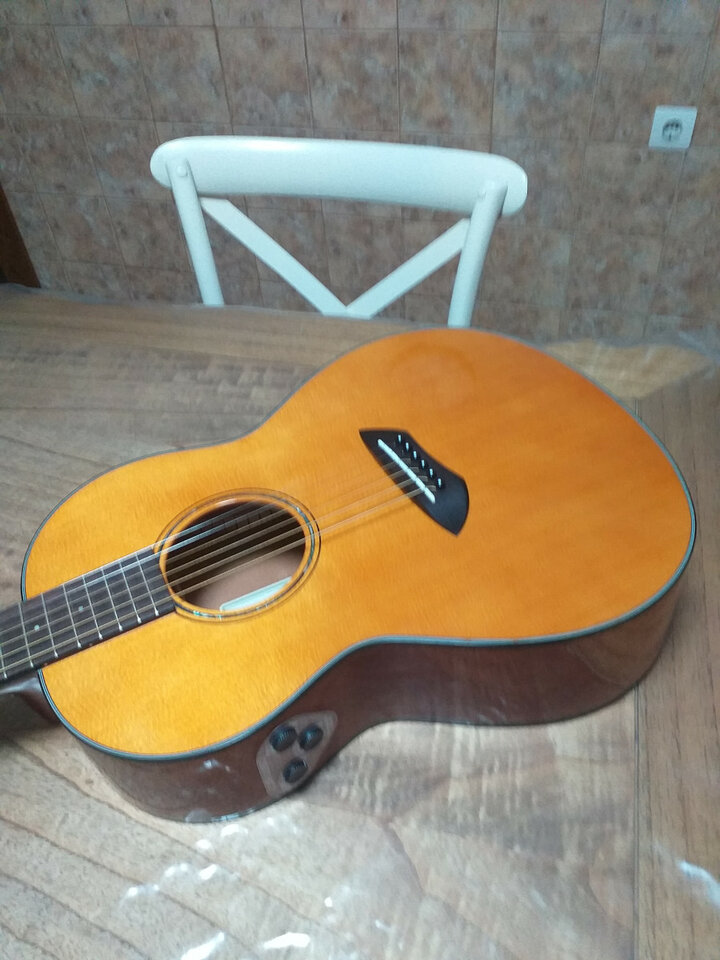 Acustica Yamaha transacoustic parlor de segunda mano · Foto 2 de 6 · Alicante · 400 €