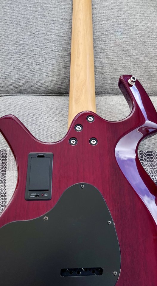 Parker P44 HH Piezo (Made in Korea) – Acabado Cherry – ¡Impecable!