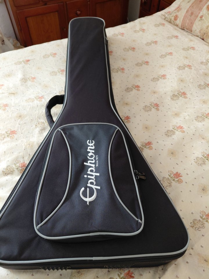 Epiphone 1958 Flying V Inspired by Gibson mejorada