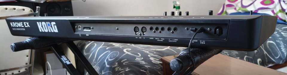 Korg Krome Ex 61 impecable