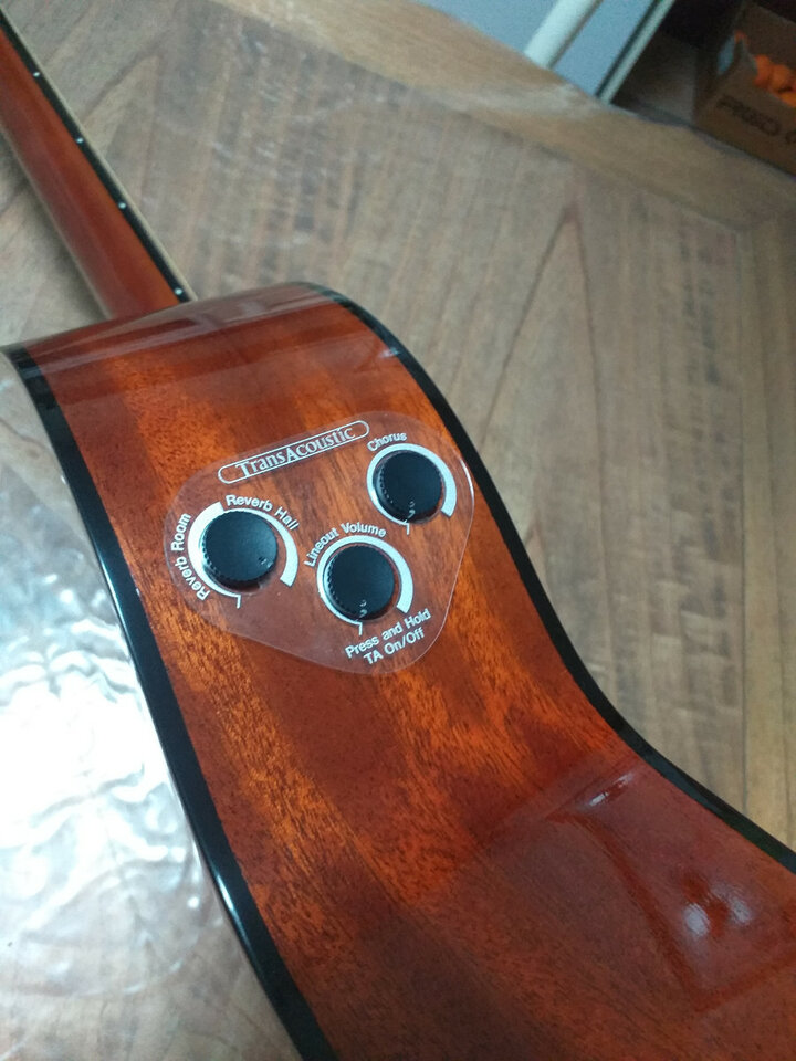 Acustica Yamaha transacoustic parlor de segunda mano · Foto 4 de 6 · Alicante · 400 €