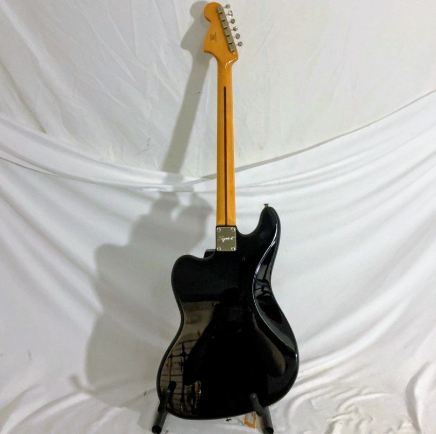 Squier Bass VI Negra de segunda mano · Foto 2 de 5 · Madrid · 375 €