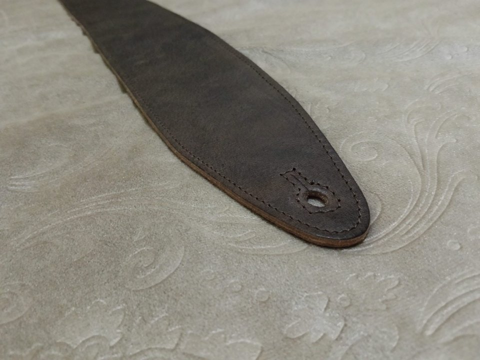 Correa artesanal Etabeta T-Rex fabricada en Italia