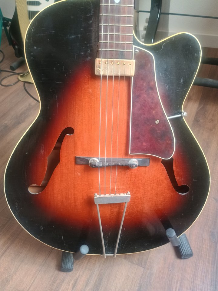 Guitarra archtop Levin 335 de segunda mano · Foto 4 de 7 · Illes Balears · 2000 €