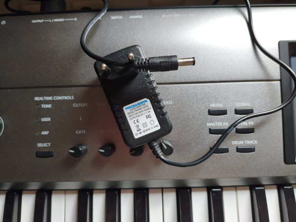 Korg Krome Ex 61 impecable