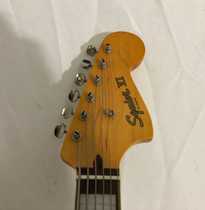 Squier Bass VI Negra de segunda mano · Foto 4 de 5 · Madrid · 375 €