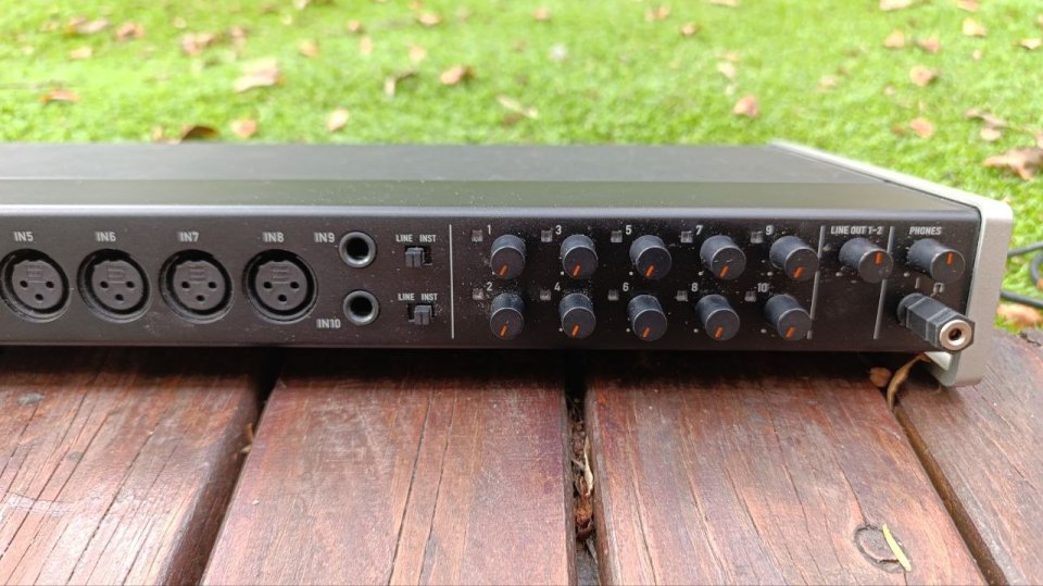 Tascam US-16x08 Interfaz Audio USB de segunda mano · Foto 3 de 8 · Barcelona · 280 €