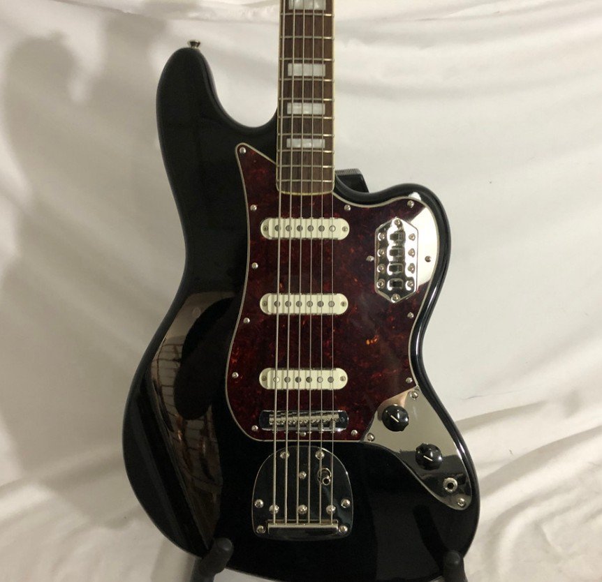 Squier Bass VI Negra de segunda mano · Foto 5 de 5 · Madrid · 375 €