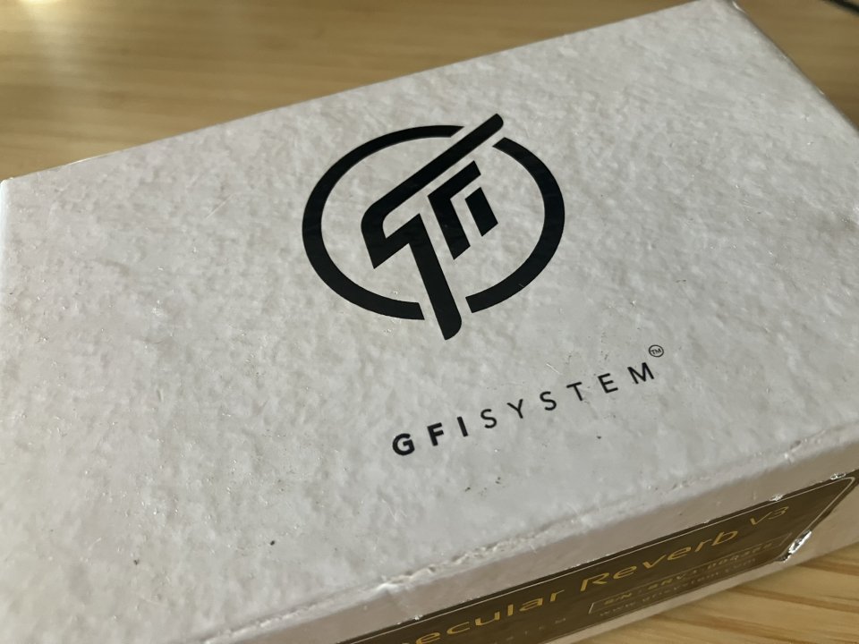 Pedal GFI Specular Reverb v3 en perfecto estado de segunda mano · Foto 8 de 9 · Madrid · 240 €