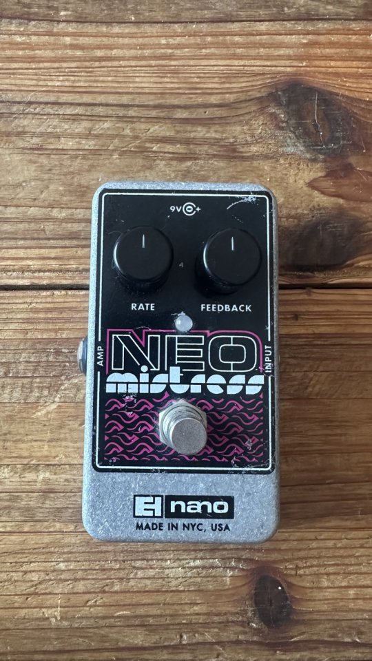 Electro Harmonix Neo Mistress Flanger de segunda mano · Barcelona · 60 €