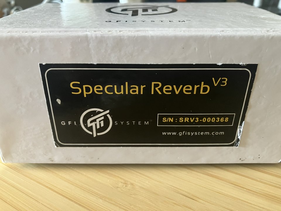 Pedal GFI Specular Reverb v3 en perfecto estado de segunda mano · Foto 9 de 9 · Madrid · 240 €