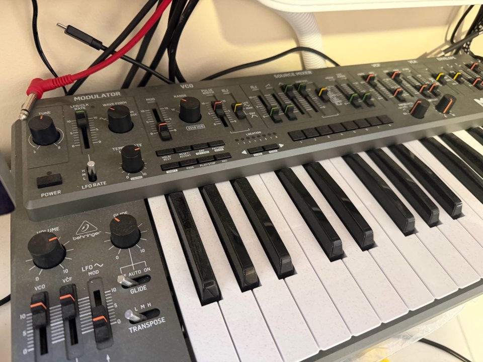 Behringer Ms-1 de segunda mano · Foto 2 de 2 · Madrid · 200 €