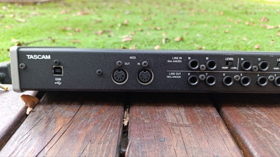 Tascam US-16x08 Interfaz Audio USB de segunda mano · Foto 6 de 8 · Barcelona · 280 €