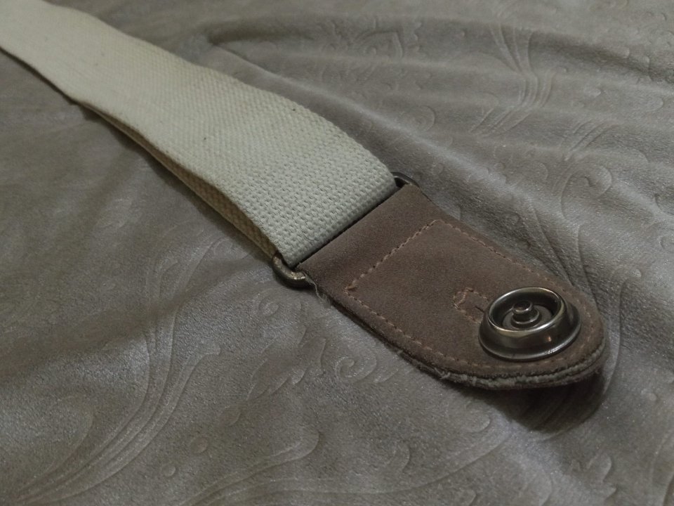 Correa original Fender de tela y cuero