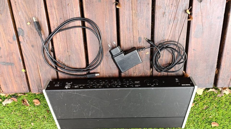 Tascam US-16x08 Interfaz Audio USB de segunda mano · Foto 7 de 8 · Barcelona · 280 €