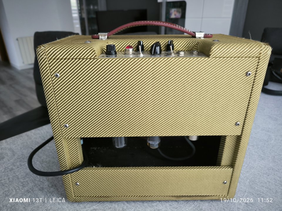 Fender Champ 5F1 Tweed réplica de segunda mano · Foto 2 de 5 · Valencia · 675 €