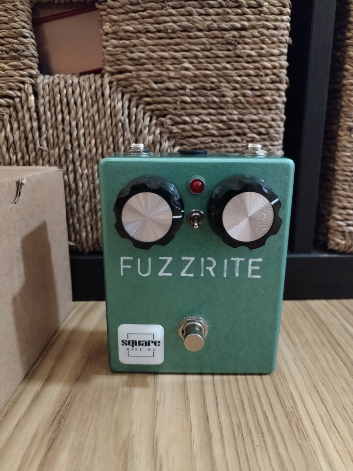 Square wave bd Fuzzrite Silicon