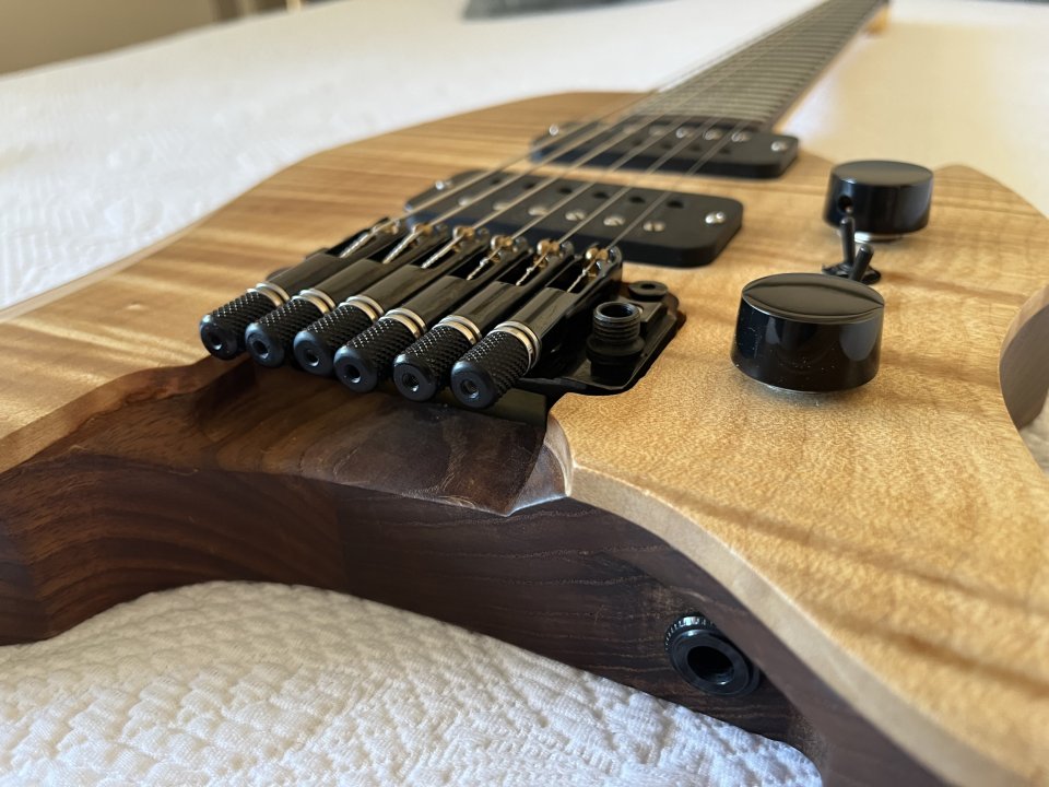 HEADLESS CUSTOM BACCE