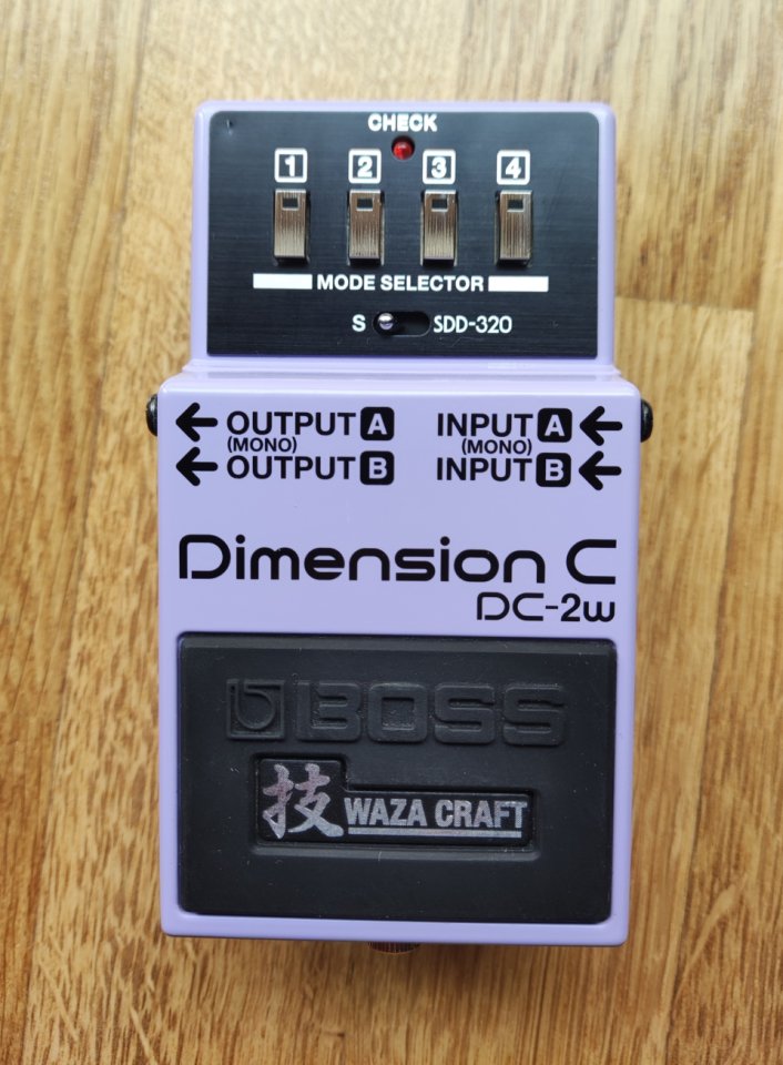 Boss Dc-2w Dimensión Chorus Waza Kraft de segunda mano · Foto 2 de 9 · Valencia · 160 €