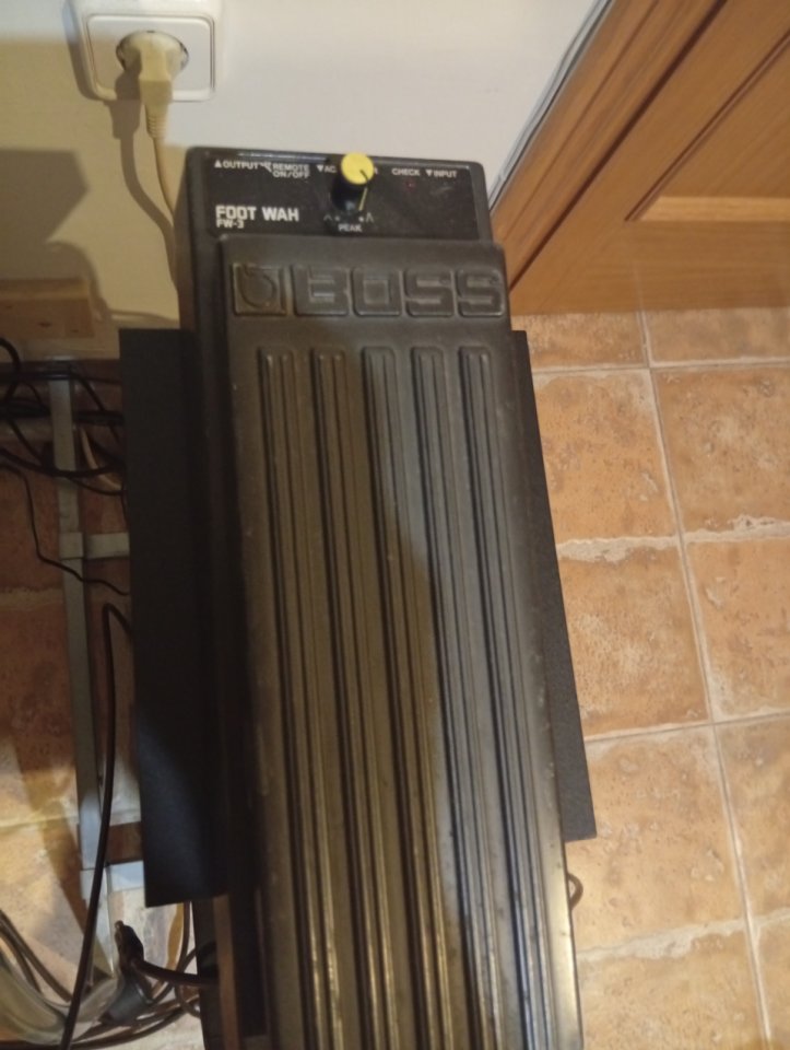 TC Electronic Magus+Wah BOSS FW-3 de segunda mano · Foto 4 de 5 · Valencia · 60 €