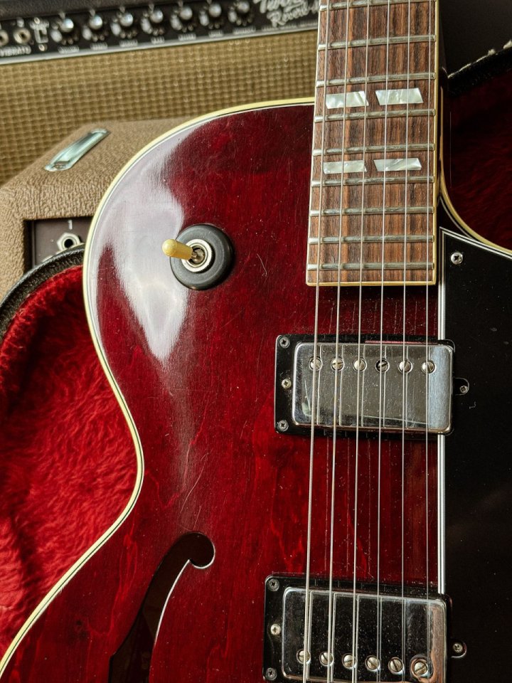 Gibson ES-175T Wine Red 1976