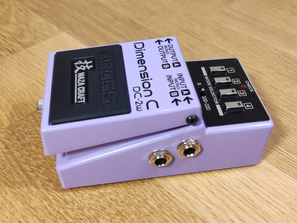 Boss Dc-2w Dimensión Chorus Waza Kraft de segunda mano · Foto 4 de 9 · Valencia · 160 €