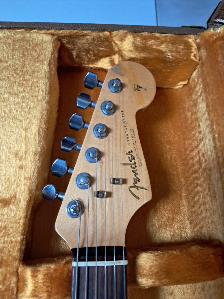 Fender Stratocaster Custom Shop - Rory Gallagher de segunda mano · Foto 4 de 6 · Madrid · 4500 €