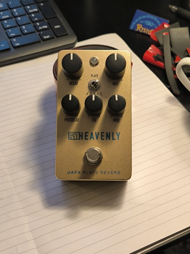 UAFX Heavenly Plate Reverb