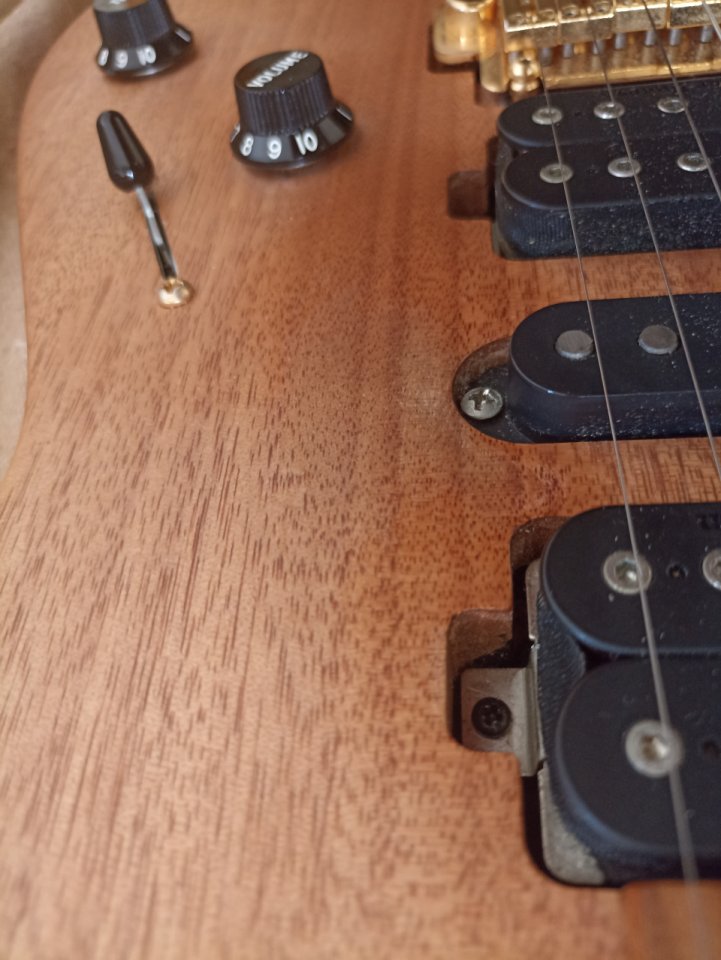 Charvel Pro-Mod DK24 HSH 2PT CM MH de segunda mano · Foto 5 de 5 · Valencia · 750 €
