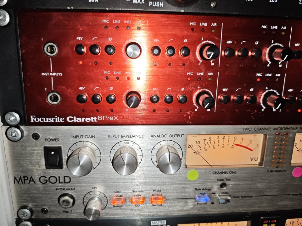 Pack 24 Canales: Focusrite Clarett 8PreX + 2x ADAT (ADA8200 / ADA8000)