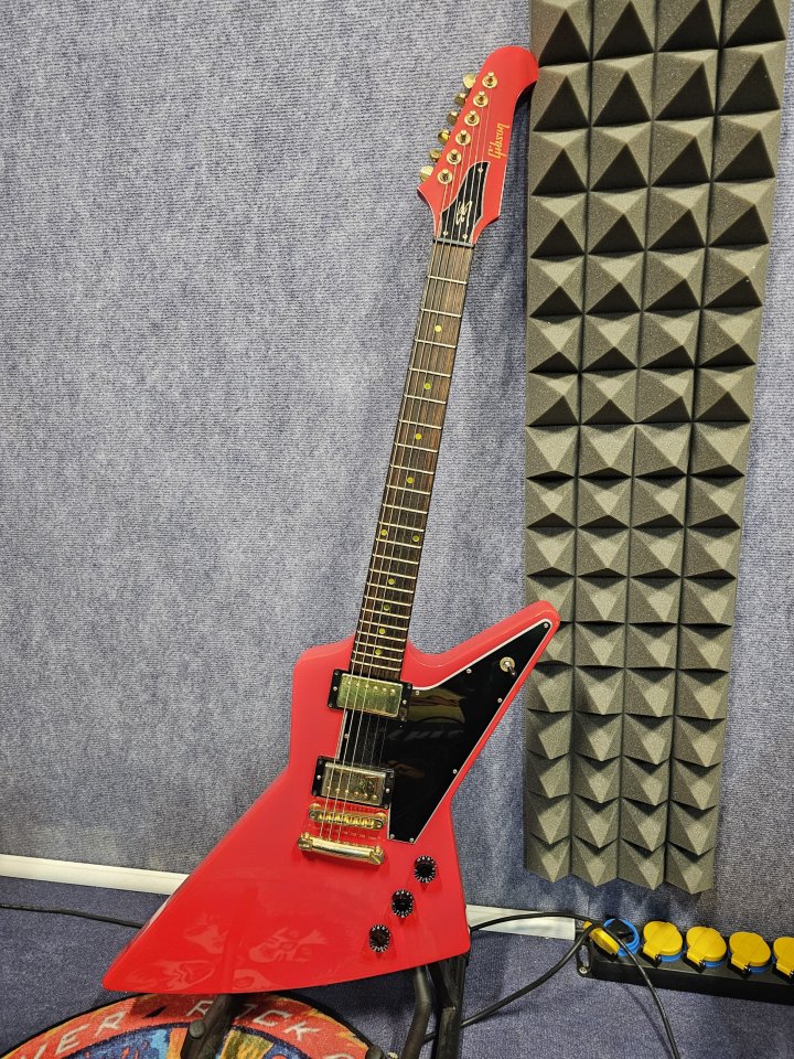 Gibson Explorer Lzzy Hale