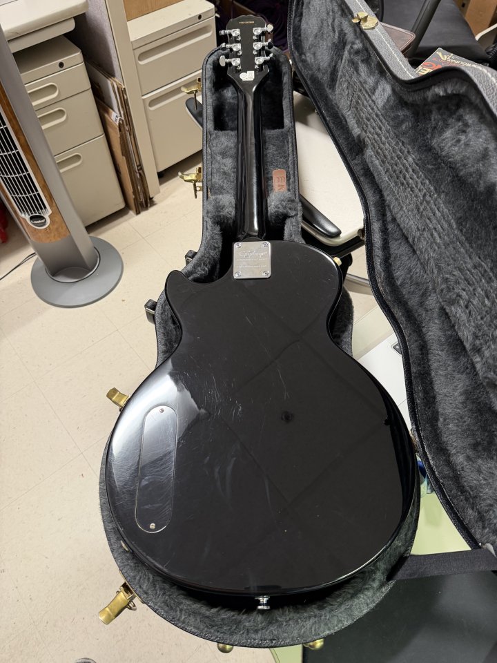 Epiphone Les Paul Jr. + Amplificador de segunda mano · Foto 3 de 7 · Cádiz · 380 €